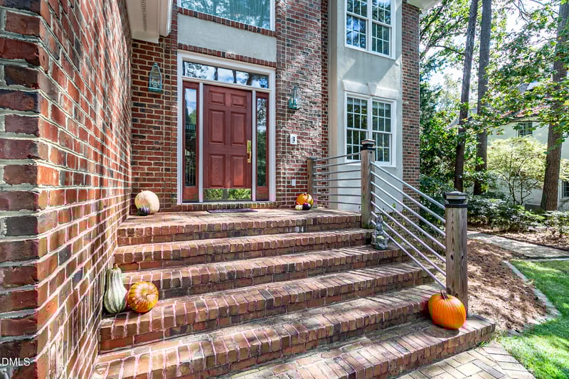 217 Stratford Dr, Chapel Hill, NC 27516