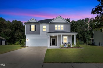 217 Summer Ranch Dr, Fuquay Varina, NC 27526