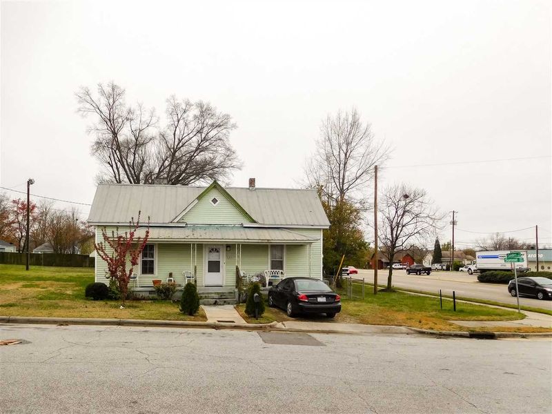 217 Summit Ave, Raleigh, NC 27603