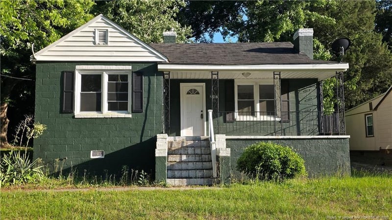 217 Sunset Ave, Fayetteville, NC 28301