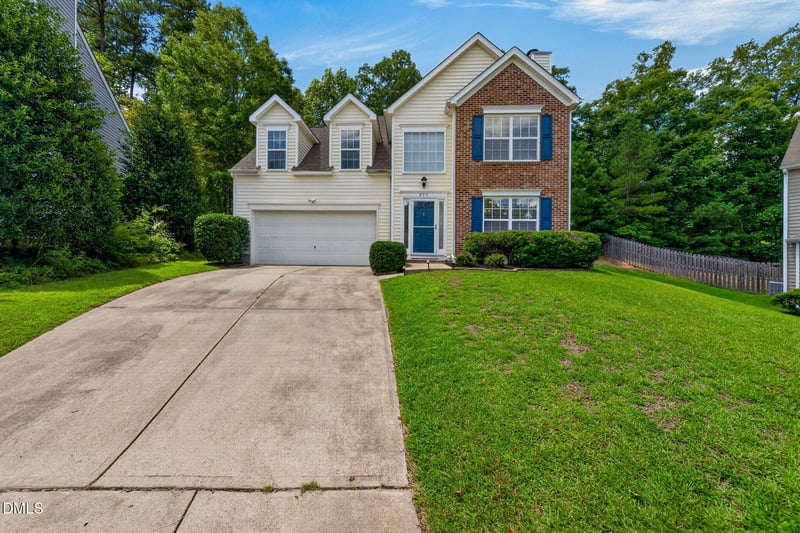 217 Talley Ridge Dr, Holly Springs, NC 27540