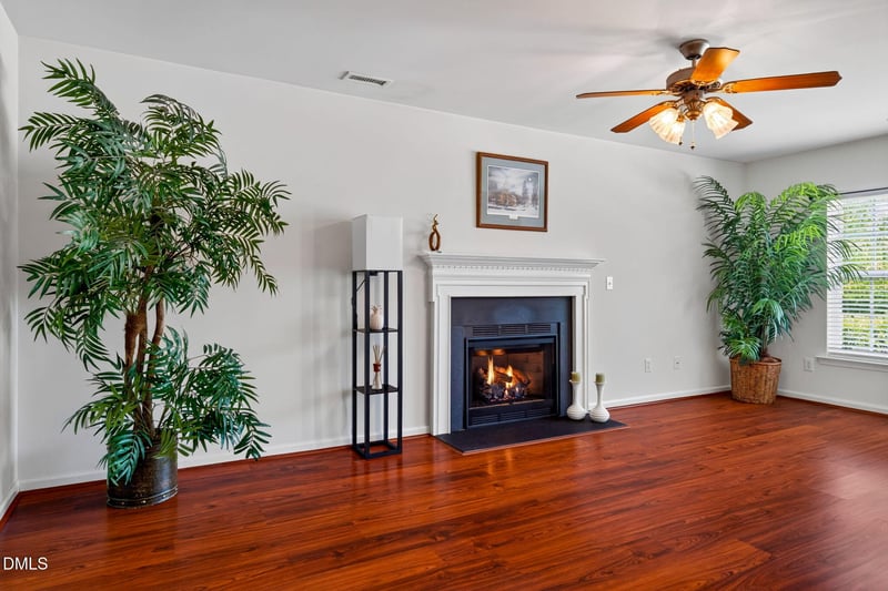 217 Talley Ridge Dr, Holly Springs, NC 27540