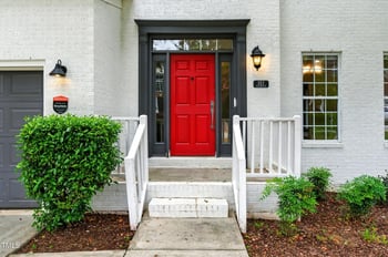 217 Tecumseh Ct, Cary, NC 27513