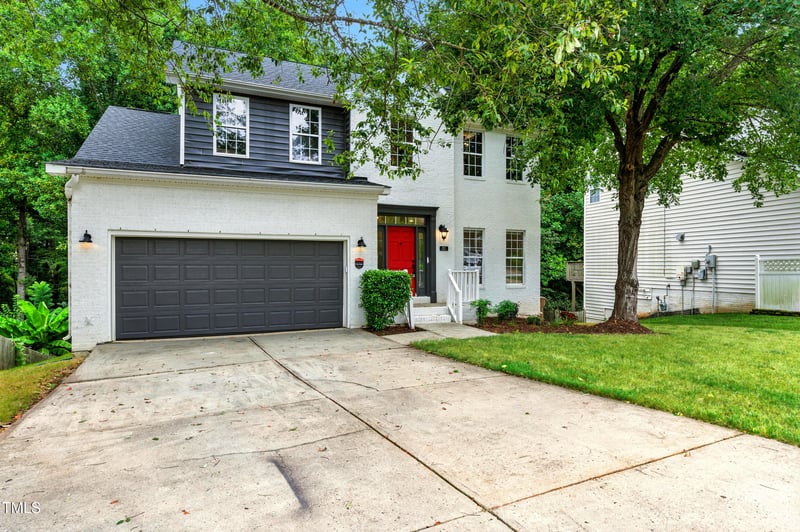 217 Tecumseh Ct, Cary, NC 27513