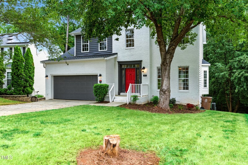 217 Tecumseh Ct, Cary, NC 27513