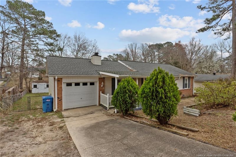 217 Tiverton St, Fayetteville, NC 28314