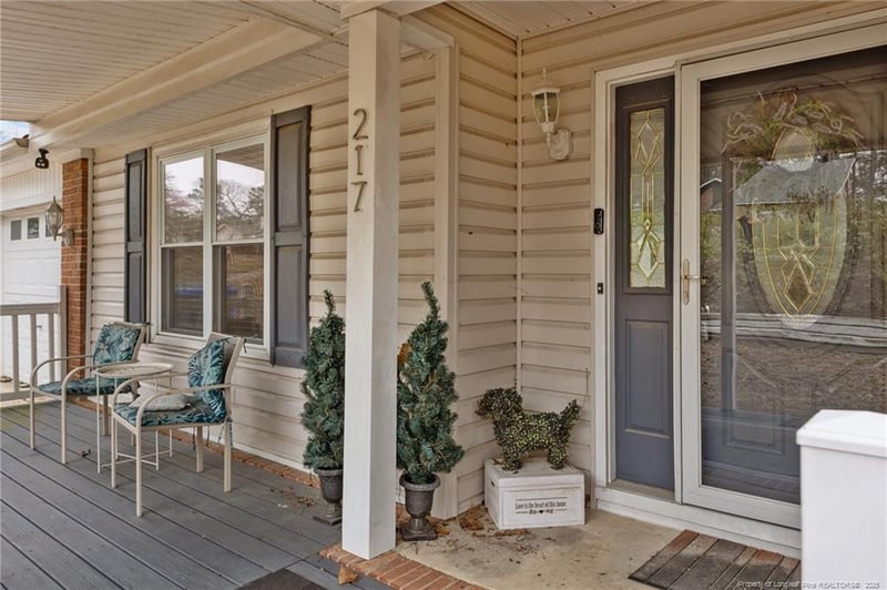 217 Tiverton St, Fayetteville, NC 28314