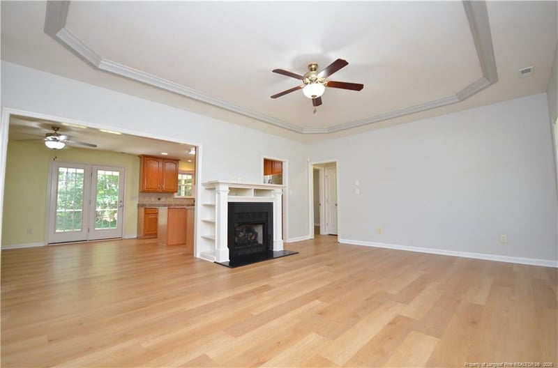 2170 Cora Dr, Hope Mills, NC 28348