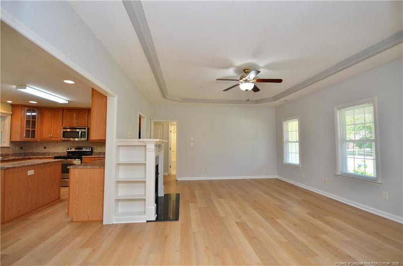 2170 Cora Dr, Hope Mills, NC 28348