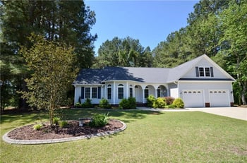 2174 Cora Dr, Hope Mills, NC 28348