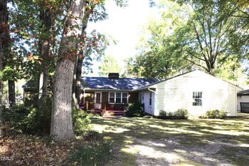 2174 Woodland Ave, Burlington, NC 27215