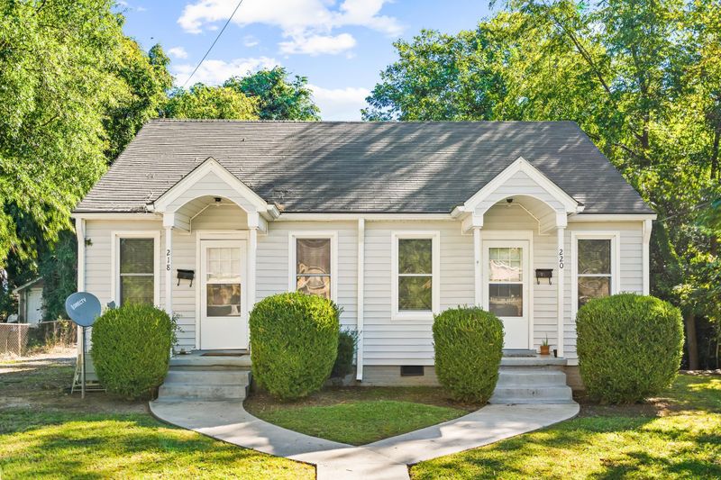 218-220 Markham St, Burlington, NC 27215