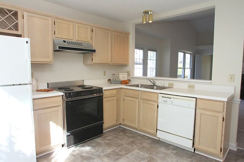 218 Arvo Ln, Cary, NC 27153