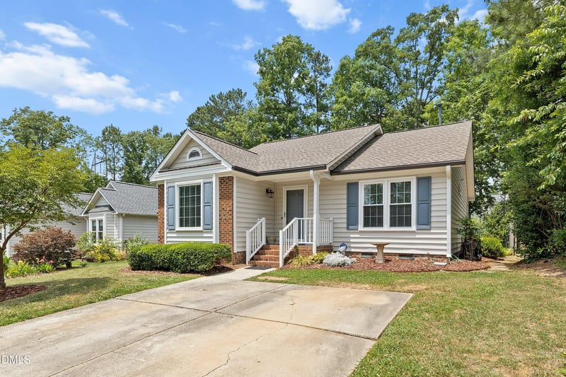 218 Arvo Ln, Cary, NC 27513