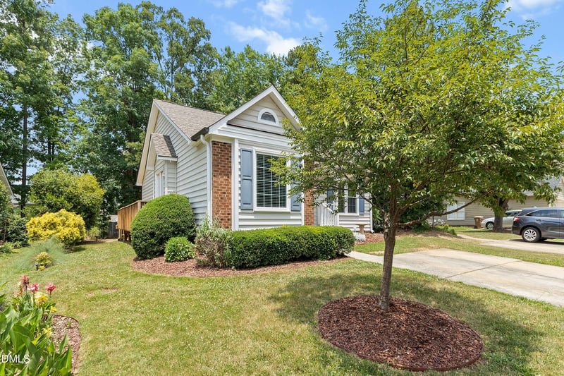 218 Arvo Ln, Cary, NC 27513