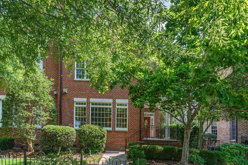218 Barbee Chapel Rd, Chapel Hill, NC 27517
