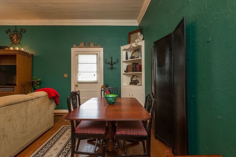 218 N College St, Youngsville, NC 27596