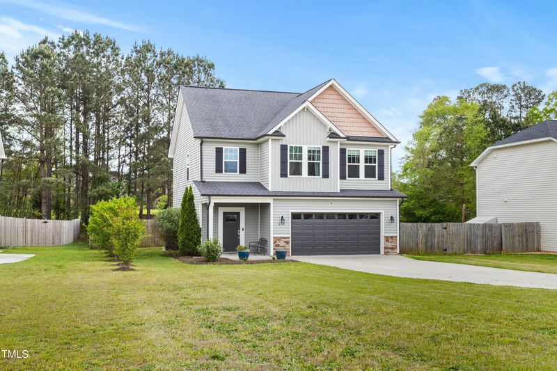 218 Darecrest Ln, Wendell, NC 27591