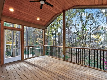 218 Excalibur Ct, Cary, NC 27513