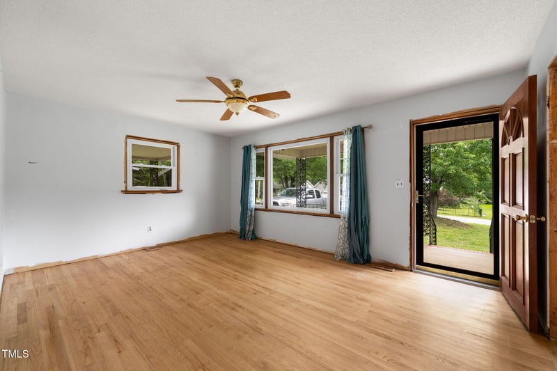 218 Forestville Rd, Wake Forest, NC 27587