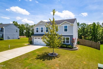 218 Hunting Wood Dr, Angier, NC 27501
