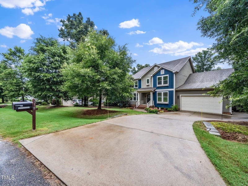 218 Inwood Forest Dr, Raleigh, NC 27603