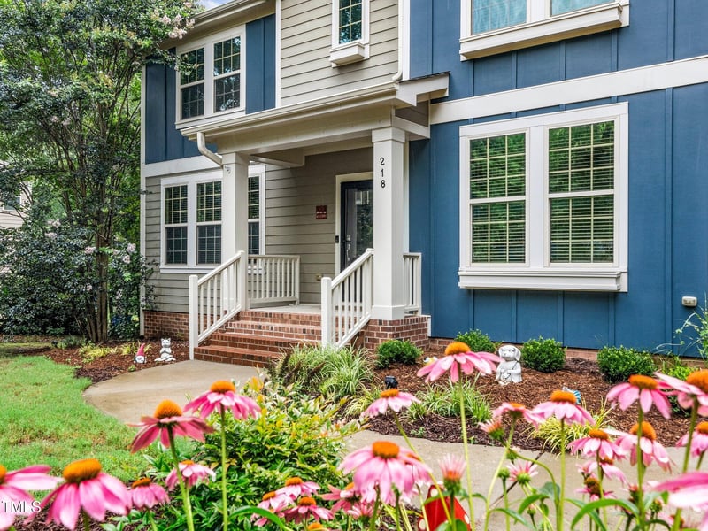 218 Inwood Forest Dr, Raleigh, NC 27603