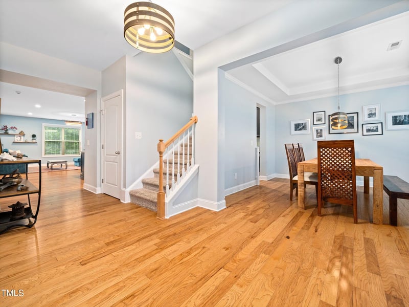 218 Inwood Forest Dr, Raleigh, NC 27603