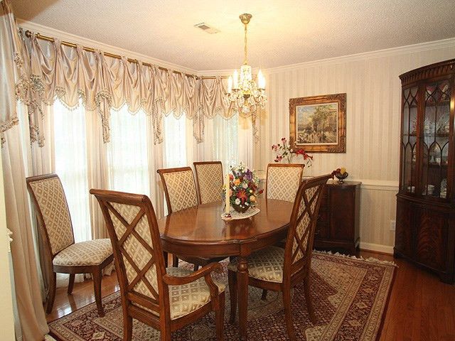 218 Kirkfield Dr, Cary, NC 27518