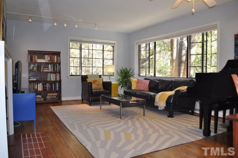 218 E Knox St, Durham, NC 27701