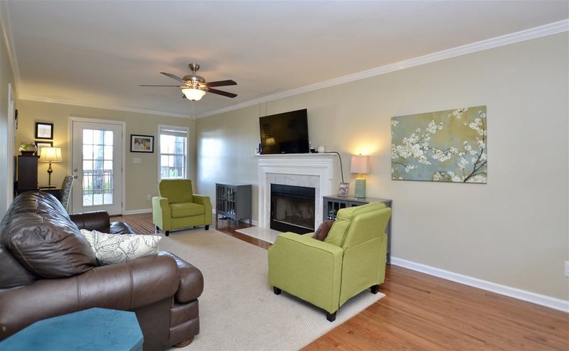 218 Lopez Ln, Clayton, NC 27527