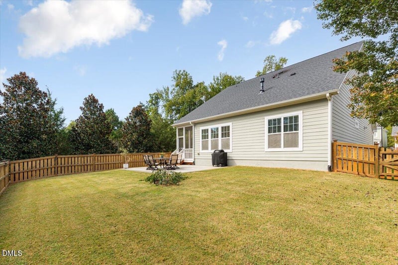 218 Millbrook Dr, Pittsboro, NC 27312