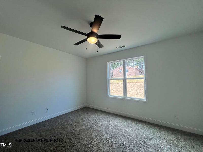 218 Oakdale Ave, Clayton, NC 27520
