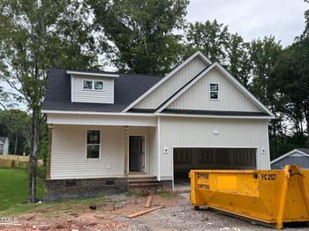 218 Oakdale Ave, Clayton, NC 27520
