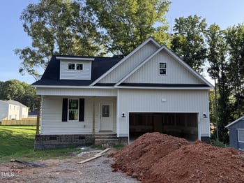 218 Oakdale Ave, Clayton, NC 27520