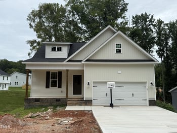 218 Oakdale Ave, Clayton, NC 27520