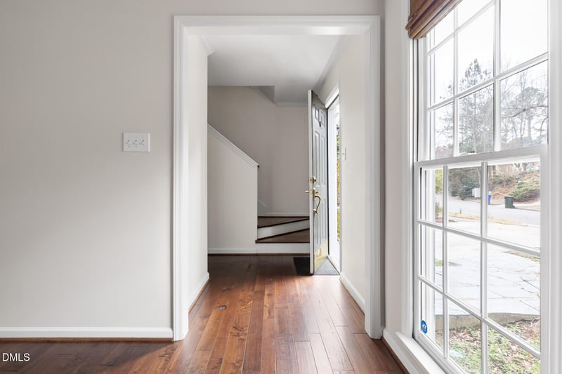 218 Oxford Hills Dr, Chapel Hill, NC 27514