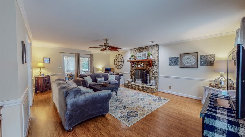 218 N Riverdale Dr, Durham, NC 27712