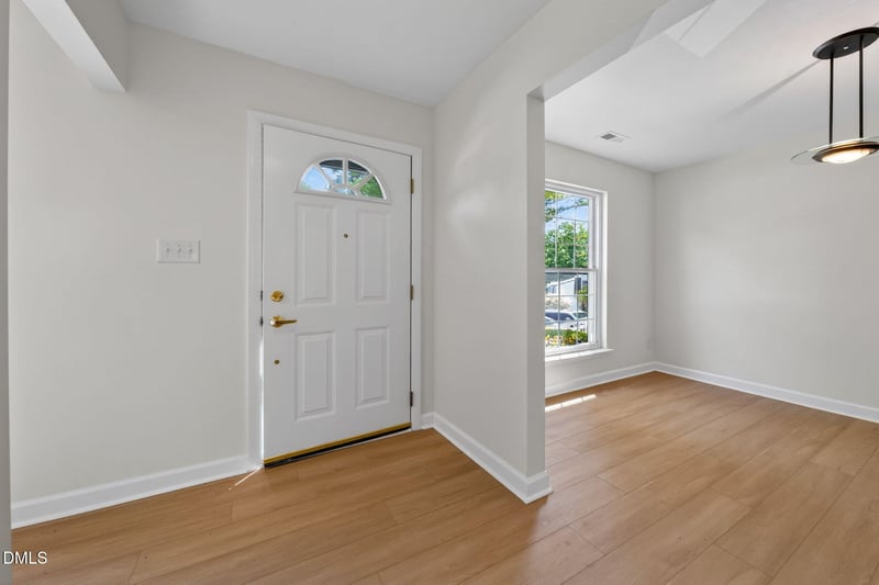 218 Rosebrooks Dr, Cary, NC 27513
