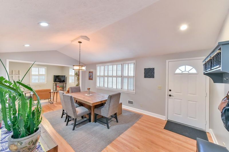 218 Severin St, Chapel Hill, NC 27516