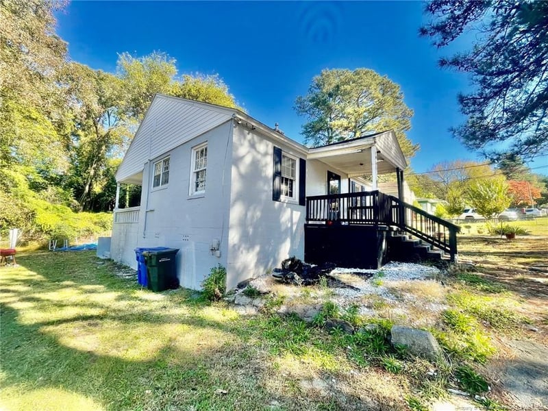 218 Sunset Ave, Fayetteville, NC 28301
