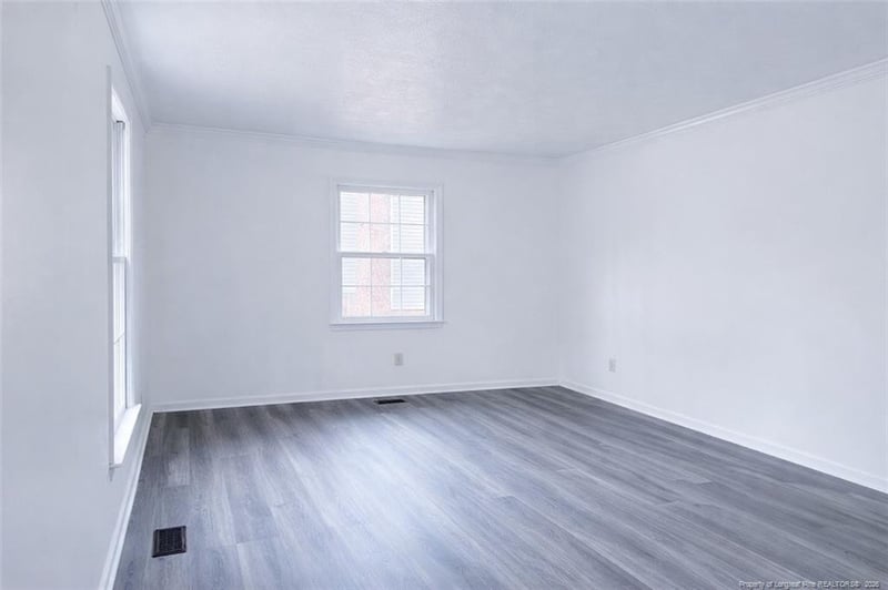 218 Viking Rd, Fayetteville, NC 28303