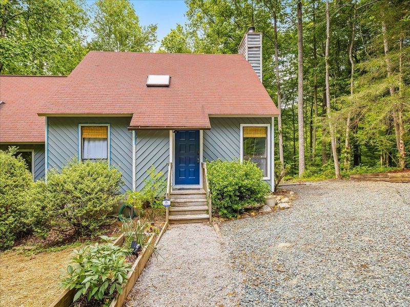 218A Poplar St, Chapel Hill, NC 27516