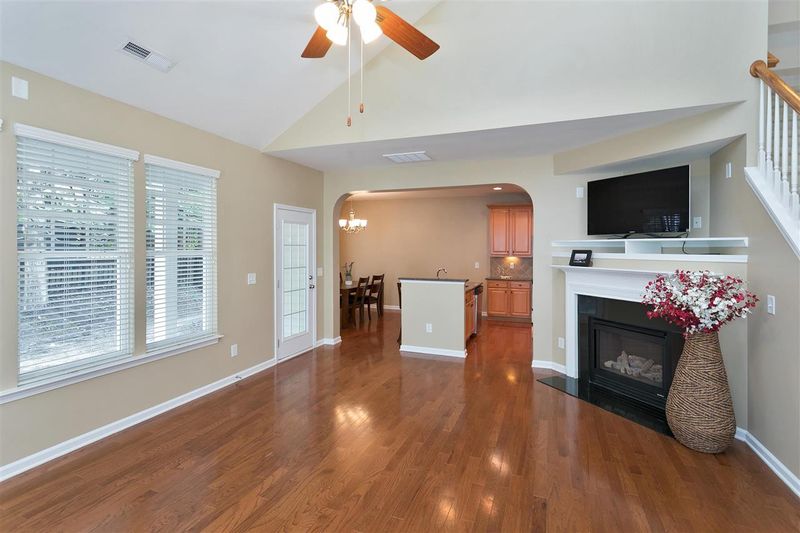 219 Churchview St, Cary, NC 27513