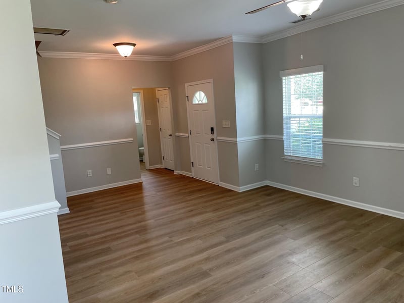 219 Cline Falls Dr, Holly Springs, NC 27540
