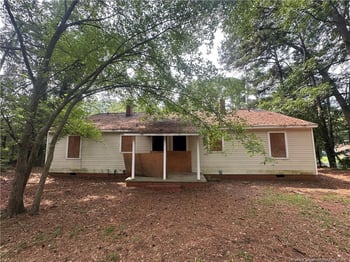 219 Colonial Dr, Fayetteville, NC 28301