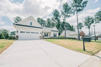 219 Crescent Dr, Dunn, NC 28334