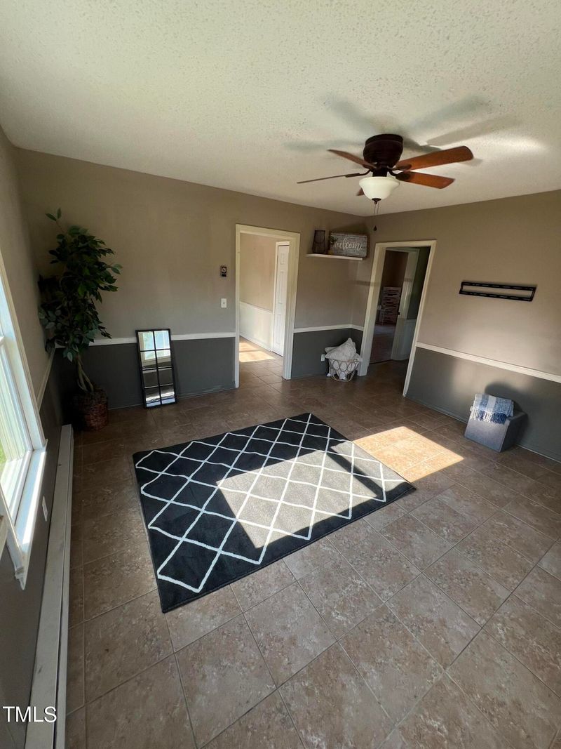 219 E Erwin St, Coats, NC 27521