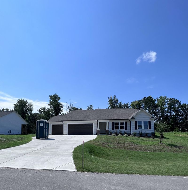 219 Everwood Dr, Four Oaks, NC 27524