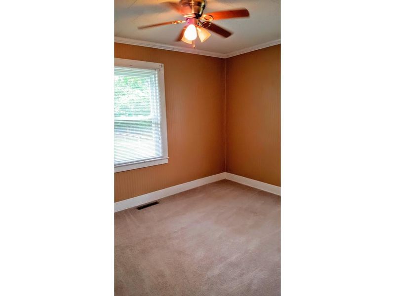 219 Kernodle Dr, Burlington, NC 27215